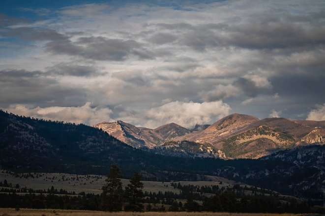 placeholder image of mountains